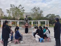 文学与传媒学院开展“板凳读书分享会”活动