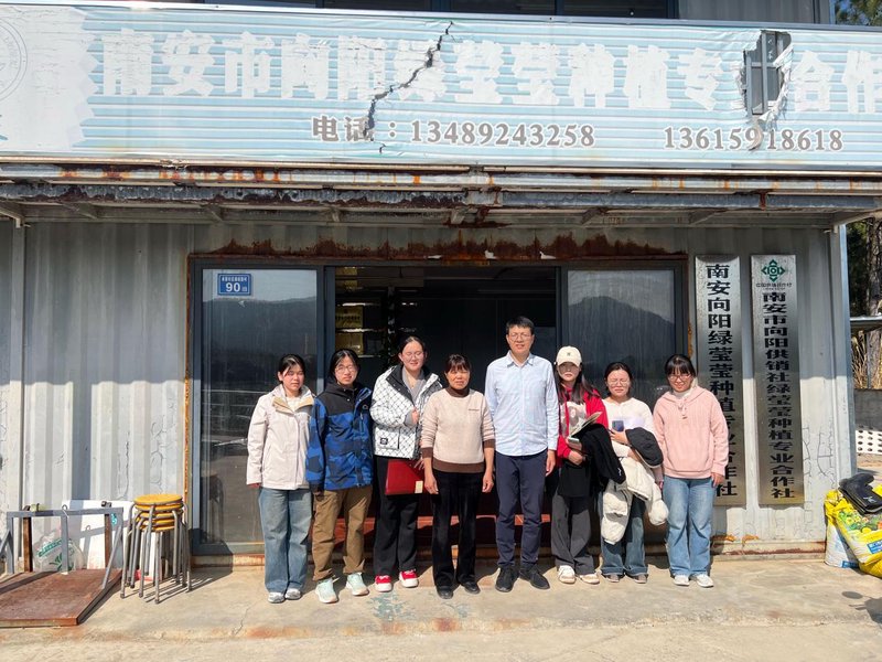 田园诗里创新篇，向阳农业展新姿