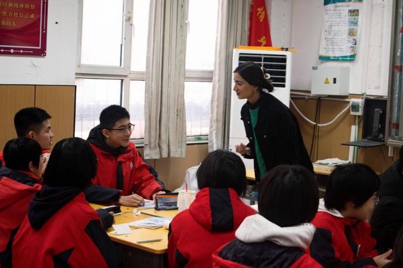 从一间教室，走向我们共同的世界！