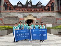 青春赴科普 智趣润童心 —— 南通大学智启未来 AI 科普志愿团走进南通群英馆开展科普实践