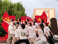 烟台大学“沂心筑梦”队开设多元拓展课程，赋能乡村美育均衡发展