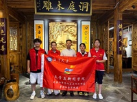 一刀琢木承古韵，一芯青春续文脉——不经意“巷”遇实践团探寻洞庭木雕传承新韵