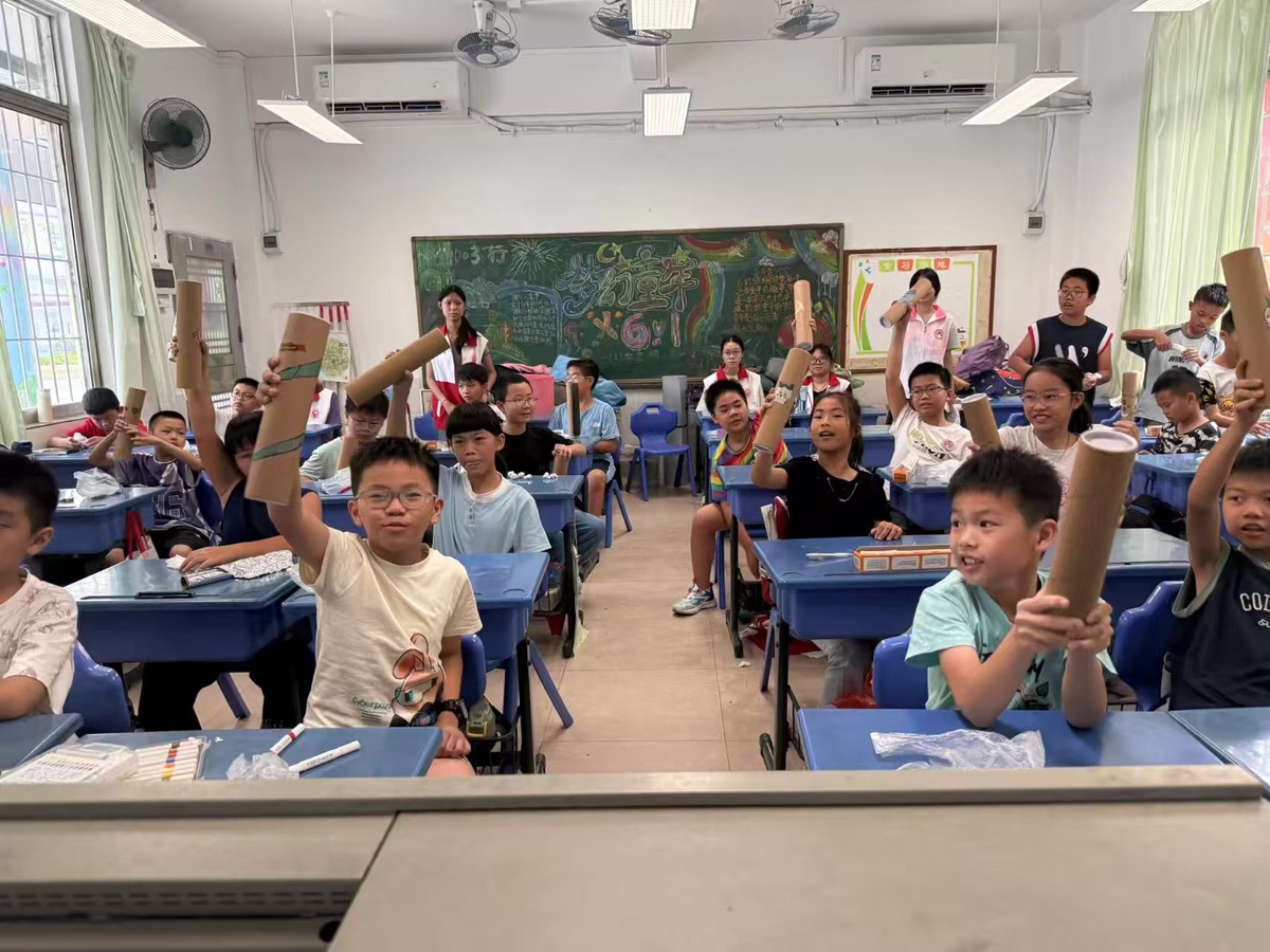 三下乡|南国红豆实践团:巧手制乐器,雨声润童心