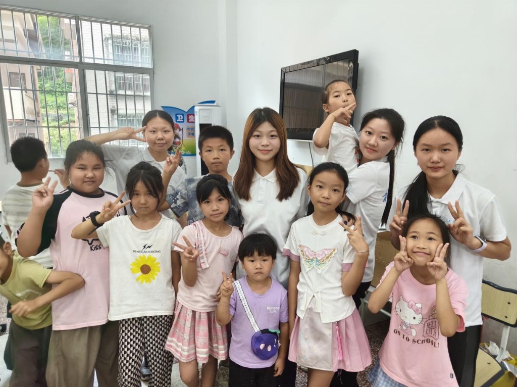 以红韵润童心 以文化助成长 三明学院学子点亮乡村夏日课堂