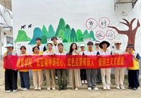 南宁学院教育学院实践团赴龙州县板谭村开展公益墙绘活动